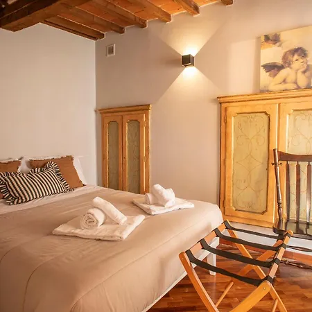 La Lancia D'oro Appartement